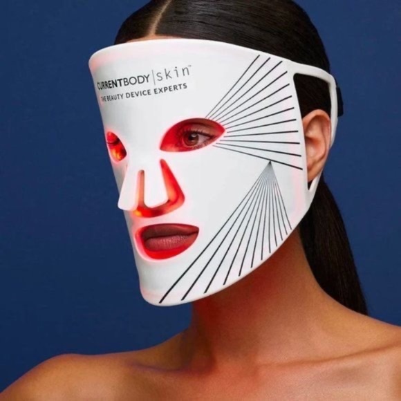 CurrentBody Skin LED Light Therapy Face Mask The world’s most powerful anti-agin - Picture 1 of 16